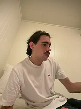 wolfwhite95 online show from 02-26-26, 11:59