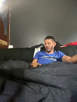 Snapshot of Chico_Bellaco chatting on 10-21-25, 03:13 Chico Bellaco online show from 10-21-25, 03:13