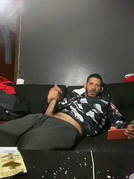 Snapshot of Chico_Bellaco chatting on 10-23-25, 03:06 Chico Bellaco online show from 10-23-25, 03:06