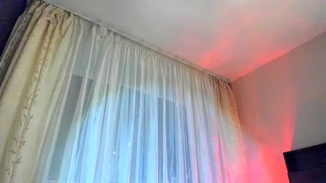 Snapshot of saint_cat25 chatting on 10-15-25, 06:52 saint cat25 online show from 10-15-25, 06:52