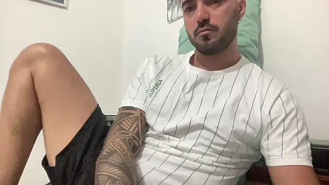 Snapshot of alessandromori91 chatting on 09-21-25, 07:26 alessandromori91 online show from 09-21-25, 07:26