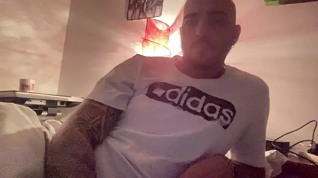 Snapshot of alessandromori91 chatting on 12-04-25, 09:12 alessandromori91 online show from 12-04-25, 09:12