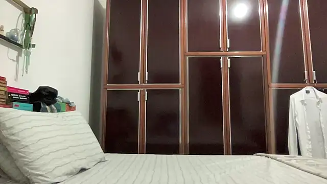 Snapshot of alessandromori91 chatting on 06-15-26, 12:13 alessandromori91 online show from 06-15-26, 12:13