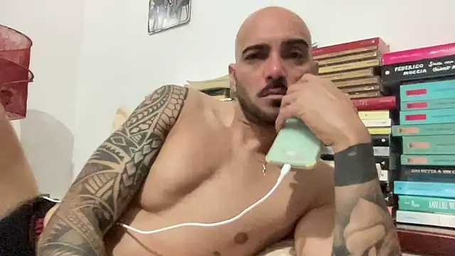 Snapshot of alessandromori91 chatting on 06-19-26, 10:13 alessandromori91 online show from 06-19-26, 10:13