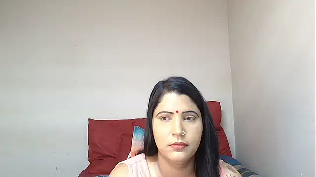 Snapshot of XIndianintimacy chatting on 01-14-25, 08:15 XIndianintimacy online show from 01-14-25, 08:15