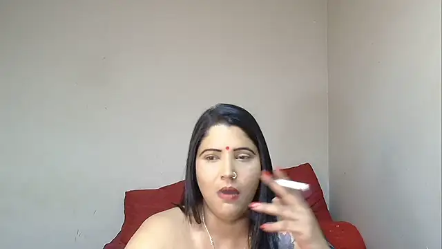Snapshot of XIndianintimacy chatting on 01-28-25, 08:26 XIndianintimacy online show from 01-28-25, 08:26