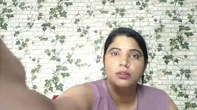 Snapshot of XIndianintimacy chatting on 02-14-25, 05:41 XIndianintimacy online show from 02-14-25, 05:41