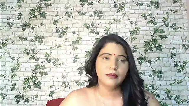 Snapshot of XIndianintimacy chatting on 02-15-25, 11:03 XIndianintimacy online show from 02-15-25, 11:03