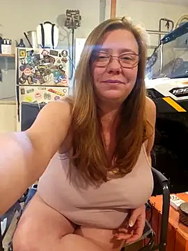 MsShelby40 online show from 10-25-25, 08:47