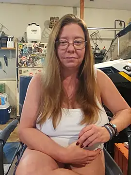 MsShelby40 online show from 08-05-26, 05:49