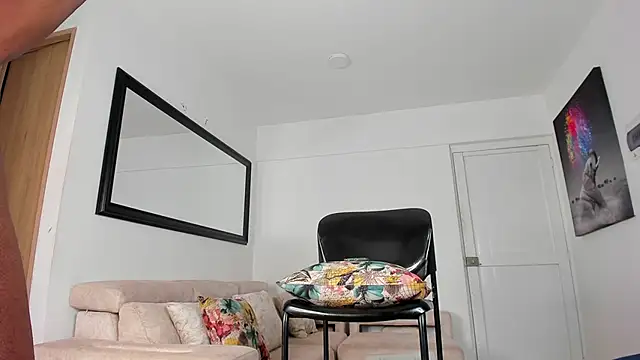 Snapshot of smit_hot_sr chatting on 03-08-25, 02:12 smit hot sr online show from 03-08-25, 02:12