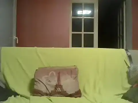 Snapshot of Vandeae44 chatting on 01-06-25, 07:56 Vandeae44 online show from 01-06-25, 07:56