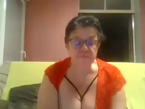 Snapshot of Vandeae44 chatting on 01-24-25, 07:39 Vandeae44 online show from 01-24-25, 07:39