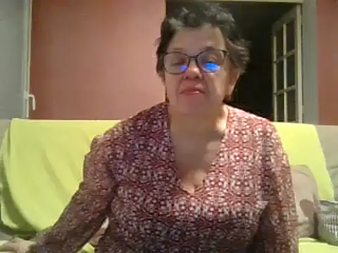 Snapshot of Vandeae44 chatting on 02-20-25, 08:14 Vandeae44 online show from 02-20-25, 08:14