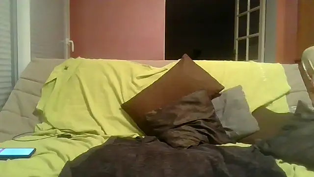 Snapshot of Vandeae44 chatting on 03-21-25, 08:50 Vandeae44 online show from 03-21-25, 08:50
