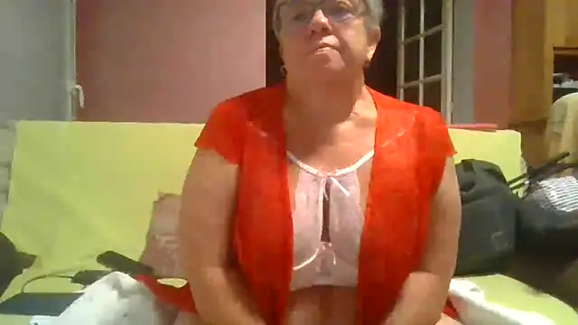 Snapshot of Vandeae44 chatting on 09-25-25, 08:01 Vandeae44 online show from 09-25-25, 08:01