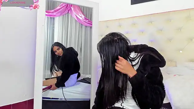 sophie pariss online show from 03-11-25, 02:32