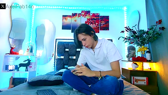Snapshot of Alex_and_Fabian chatting on 12-25-24, 06:19 Alex and Fabian online show from 12-25-24, 06:19