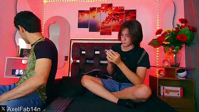 Snapshot of Alex_and_Fabian chatting on 01-31-25, 06:36 Alex and Fabian online show from 01-31-25, 06:36