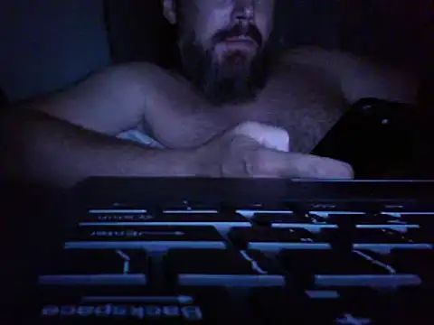Snapshot of FROL83 chatting on 06-08-26, 08:09 FROL83 online show from 06-08-26, 08:09