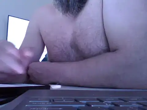 Snapshot of FROL83 chatting on 06-16-26, 05:48 FROL83 online show from 06-16-26, 05:48