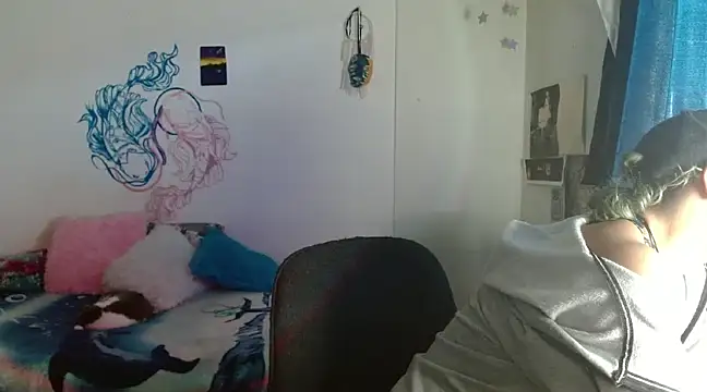 Snapshot of fenixmfx19 chatting on 12-25-24, 03:17 fenixmfx19 online show from 12-25-24, 03:17