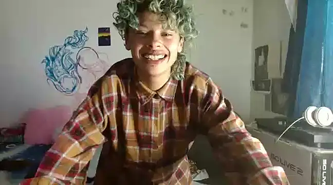 Snapshot of fenixmfx19 chatting on 12-25-24, 09:22 fenixmfx19 online show from 12-25-24, 09:22