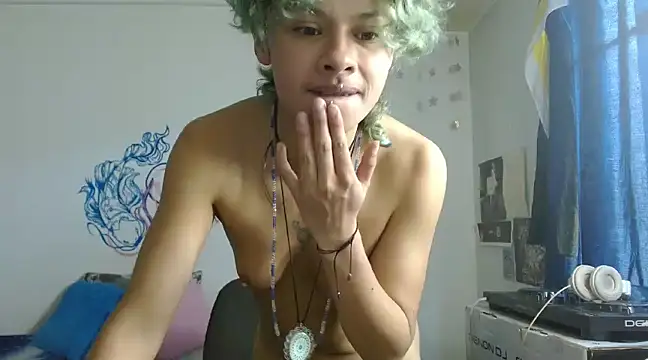 Snapshot of fenixmfx19 chatting on 12-27-24, 06:31 fenixmfx19 online show from 12-27-24, 06:31