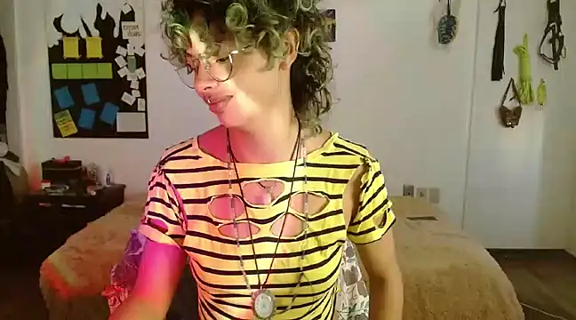 fenixmfx19 online show from 01-14-25, 05:12