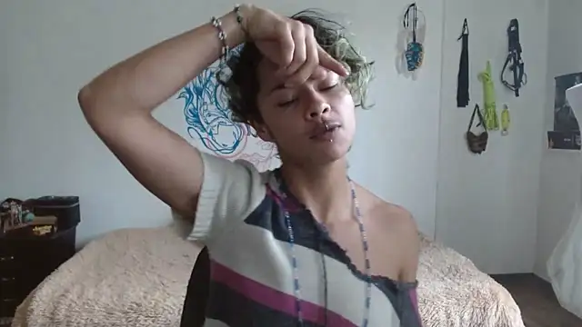 Snapshot of fenixmfx19 chatting on 02-23-25, 07:07 fenixmfx19 online show from 02-23-25, 07:07