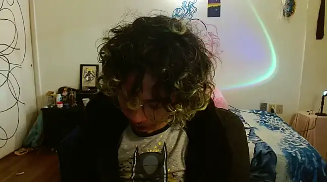 Snapshot of fenixmfx19 chatting on 03-14-25, 07:44 fenixmfx19 online show from 03-14-25, 07:44