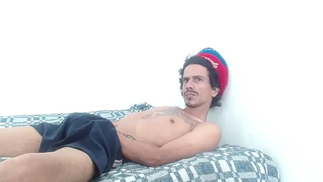 Snapshot of damian_bottom_bigcock chatting on 12-11-24, 08:39 damian bottom bigcock online show from 12-11-24, 08:39