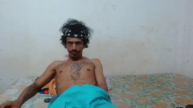 Snapshot of damian_bottom_bigcock chatting on 12-23-24, 12:08 damian bottom bigcock online show from 12-23-24, 12:08