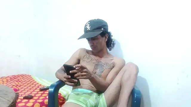 Snapshot of damian_bottom_bigcock chatting on 01-27-25, 07:56 damian bottom bigcock online show from 01-27-25, 07:56