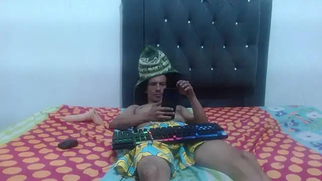 Snapshot of damian_bottom_bigcock chatting on 01-31-25, 06:46 damian bottom bigcock online show from 01-31-25, 06:46