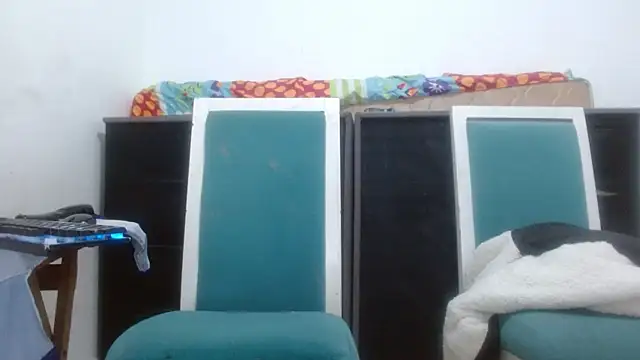 Snapshot of damian_bottom_bigcock chatting on 02-04-25, 05:31 damian bottom bigcock online show from 02-04-25, 05:31