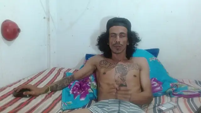 Snapshot of damian_bottom_bigcock chatting on 10-12-25, 09:58 damian bottom bigcock online show from 10-12-25, 09:58