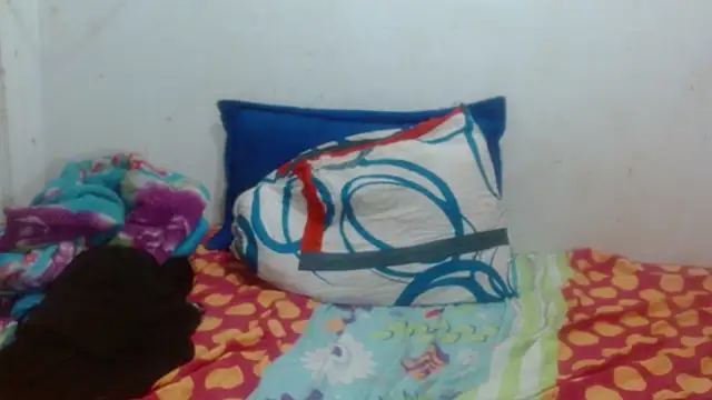 Snapshot of damian_bottom_bigcock chatting on 10-21-25, 04:08 damian bottom bigcock online show from 10-21-25, 04:08