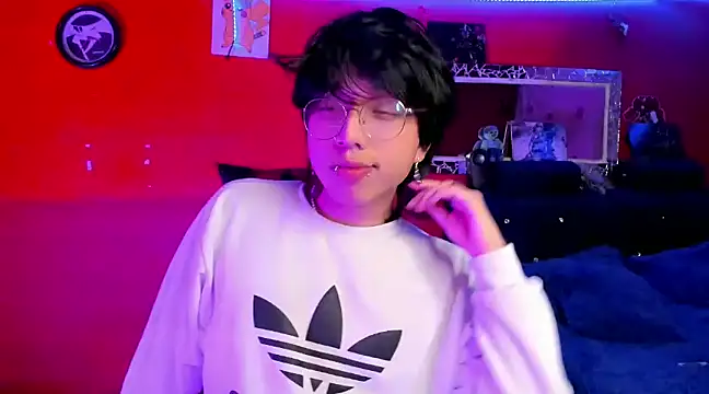 Snapshot of AnggelONfiree chatting on 12-19-24, 01:50 AnggelONfiree online show from 12-19-24, 01:50