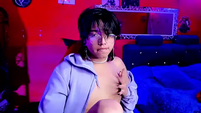 Snapshot of AnggelONfiree chatting on 01-23-25, 06:17 AnggelONfiree online show from 01-23-25, 06:17