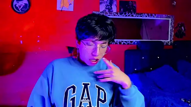 Snapshot of AnggelONfiree chatting on 02-18-25, 03:21 AnggelONfiree online show from 02-18-25, 03:21