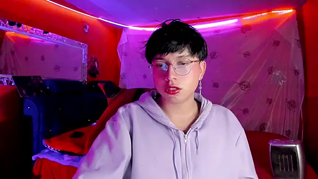 Snapshot of AnggelONfiree chatting on 09-18-25, 05:53 AnggelONfiree online show from 09-18-25, 05:53