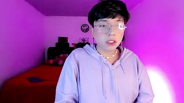 Snapshot of AnggelONfiree chatting on 11-09-25, 03:16 AnggelONfiree online show from 11-09-25, 03:16