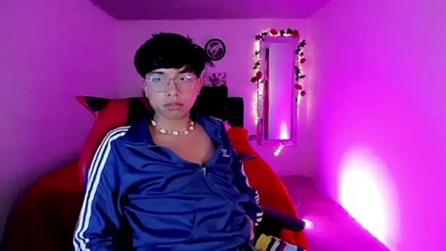 Snapshot of AnggelONfiree chatting on 11-26-25, 02:01 AnggelONfiree online show from 11-26-25, 02:01