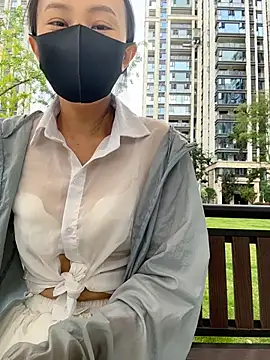 Snapshot of moneymaker_taipei chatting on 10-03-25, 02:30 moneymaker taipei online show from 10-03-25, 02:30