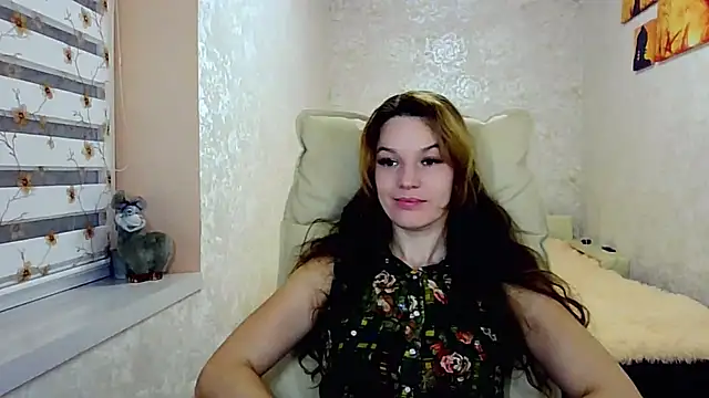 impossibleluna online show from 10-14-25, 05:58