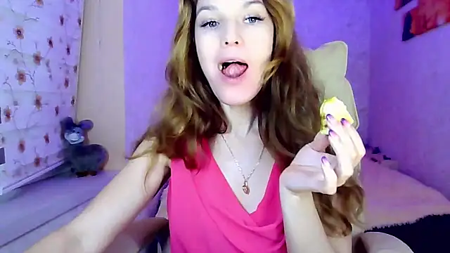 Snapshot of impossibleluna chatting on 12-13-25, 07:53 impossibleluna online show from 12-13-25, 07:53