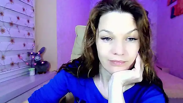 impossibleluna online show from 04-29-26, 07:20