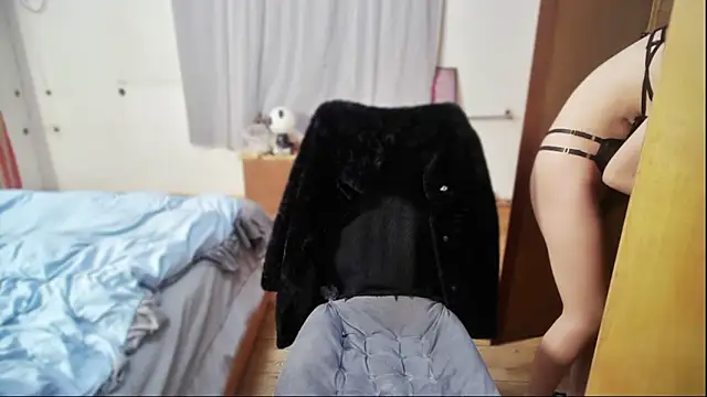 Snapshot of JIAJIA163 chatting on 12-19-24, 02:13 JIAJIA163 online show from 12-19-24, 02:13