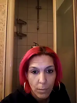 Snapshot of Geilesie32 chatting on 01-07-25, 05:31 Geilesie32 online show from 01-07-25, 05:31